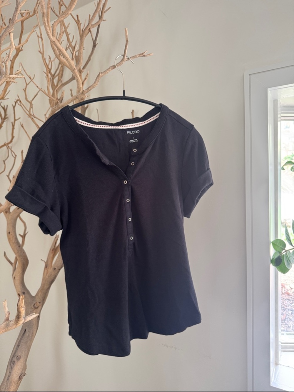 Pilcro Black Ribbed Short-Sleeve Henley Tee
